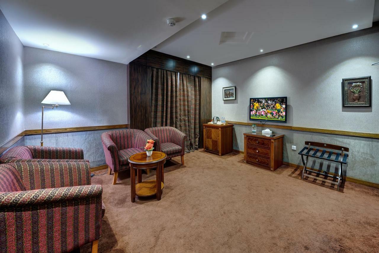 Delmon Palace Hotel Dubai Ngoại thất bức ảnh